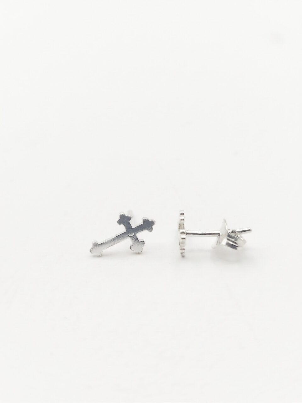 Silver Cross2 stud earring