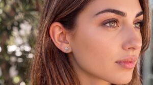 Silver Cross2 stud earring