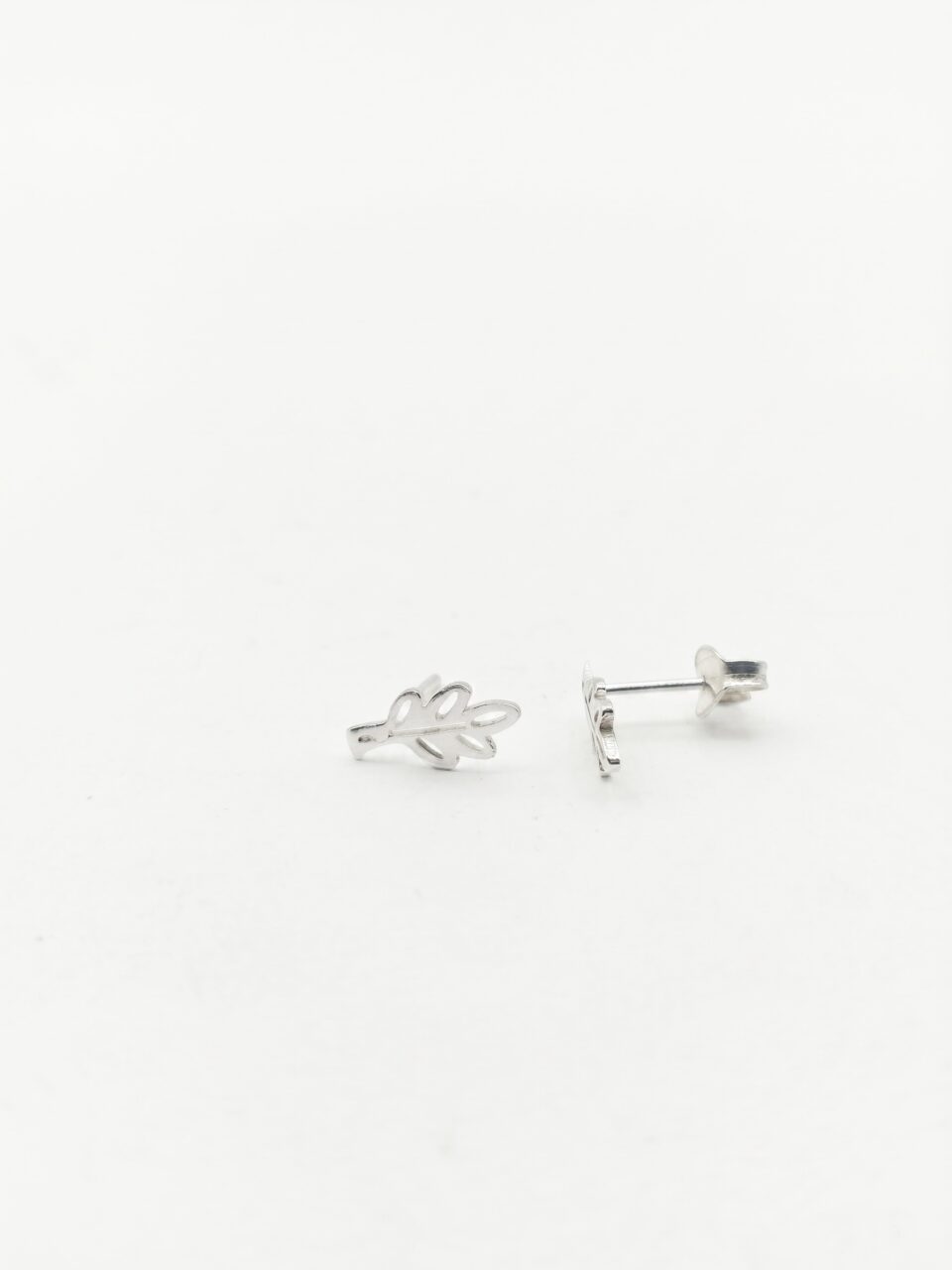 Silver Leaf 1 stud earring